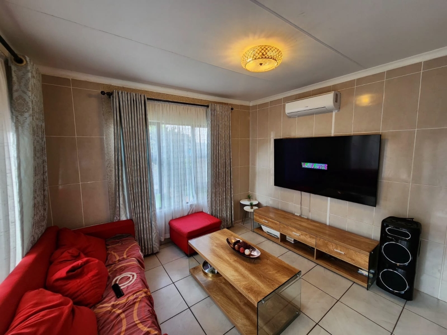 3 Bedroom Property for Sale in Tlhabane West North West